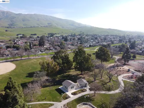 View/Area - 287 E Warren Ave, Fremont, CA 94539 photo 10 of 13