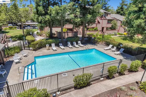 Exterior - 287 E Warren Ave, Fremont, CA 94539 photo 8 of 14