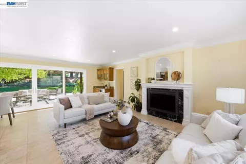 Living - 280 Bolla Ave, Alamo, CA 94507 photo 1 of 5