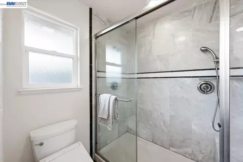 Bath - 280 Bolla Ave, Alamo, CA 94507 photo 4 of 5