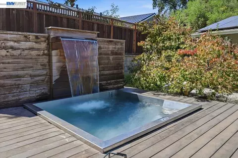 Exterior - 280 Bolla Ave, Alamo, CA 94507 photo 7 of 14