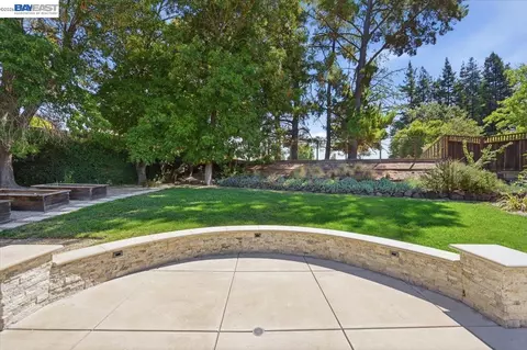 Exterior - 280 Bolla Ave, Alamo, CA 94507 photo 4 of 14