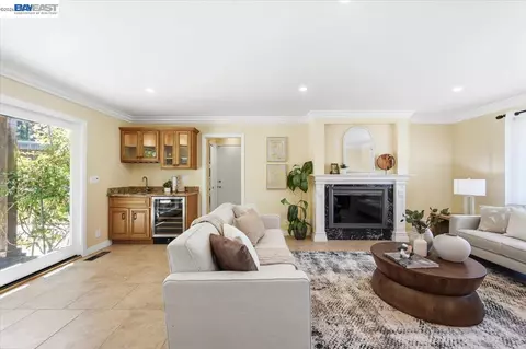 Living - 280 Bolla Ave, Alamo, CA 94507 photo 4 of 5