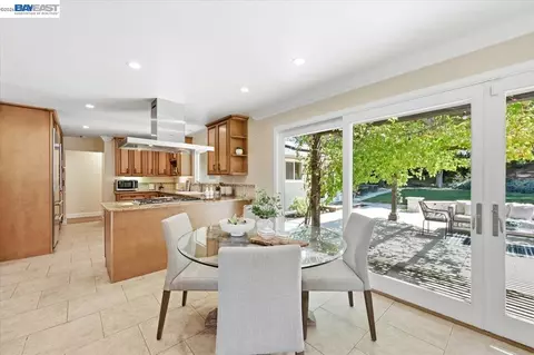 Dining - 280 Bolla Ave, Alamo, CA 94507 photo 5 of 6