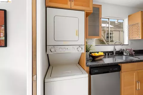 Other - 2614 Warring St #9, Berkeley, CA 94704 photo 4 of 5