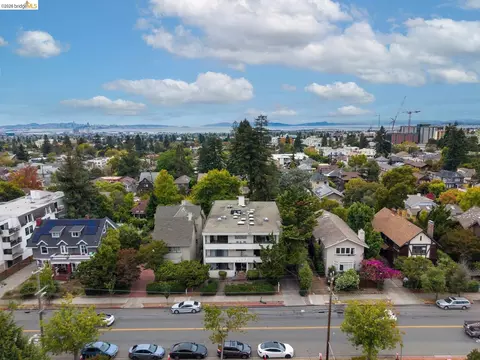 View/Area - 2614 Warring St #9, Berkeley, CA 94704 photo 1 of 5