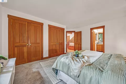 Bedroom - 7360 Claremont Ave, Berkeley, CA 94705 photo 2 of 7