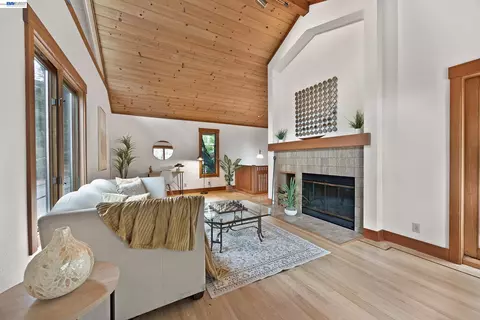 Living - 7360 Claremont Ave, Berkeley, CA 94705 photo 3 of 3