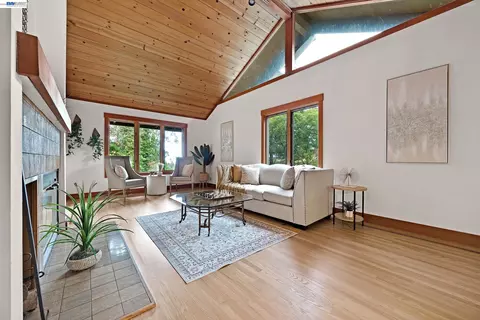 Living - 7360 Claremont Ave, Berkeley, CA 94705 photo 1 of 3