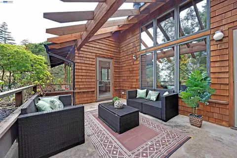 Exterior - 7360 Claremont Ave, Berkeley, CA 94705 photo 5 of 7