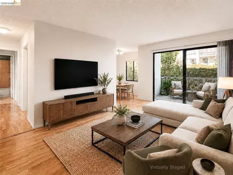 3 Commodore Dr #B153, Emeryville, CA 94608