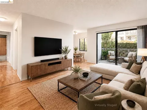 3 Commodore Dr #B153, Emeryville, CA 94608
