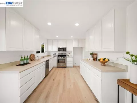 Kitchen - 7654 Brighton Dr, Dublin, CA 94568 photo 1 of 6