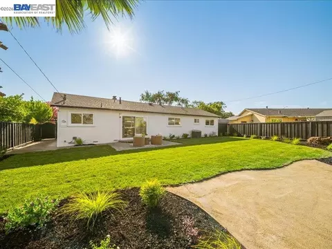 Exterior - 7654 Brighton Dr, Dublin, CA 94568 photo 8 of 12