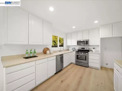 Kitchen - 7654 Brighton Dr, Dublin, CA 94568 photo 2 of 6