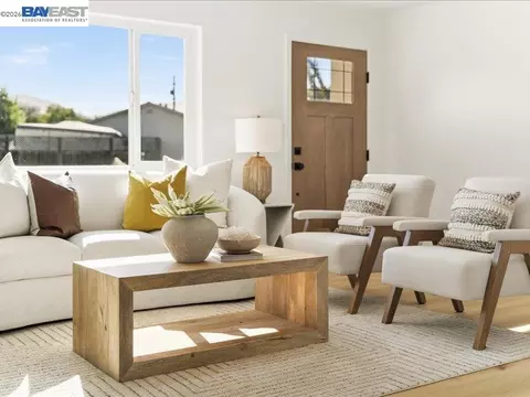 Living - 7654 Brighton Dr, Dublin, CA 94568 photo 5 of 6