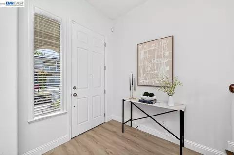 Entry Way - 3063 Ridgefield Ct, Dublin, CA 94568 photo 8 of 11