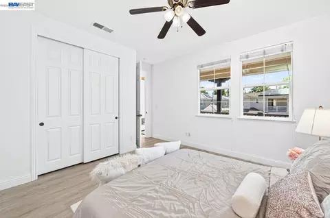 Bedroom - 3063 Ridgefield Ct, Dublin, CA 94568 photo 5 of 8