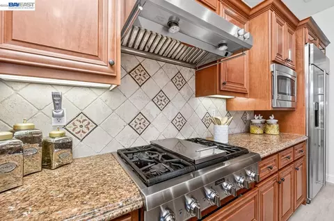 Kitchen - 3063 Ridgefield Ct, Dublin, CA 94568 photo 5 of 6