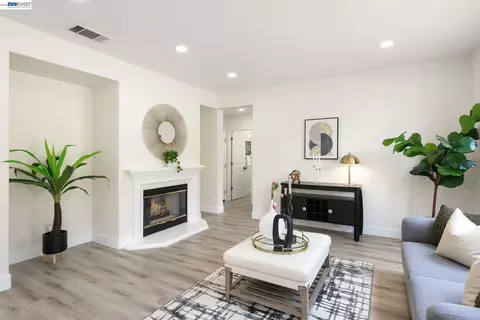 Living - 5089 Winterbrook Ave, Dublin, CA 94568 photo 9 of 9