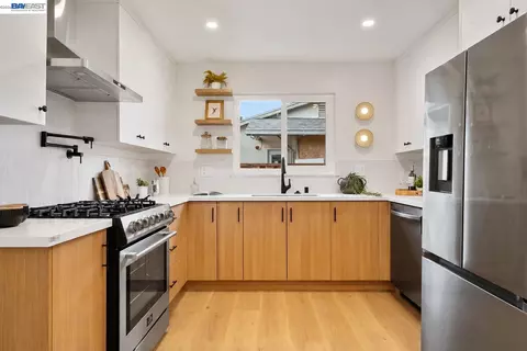Kitchen - 24 Casper St, Milpitas, CA 95035 photo 1 of 5