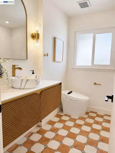 Bath - 24 Casper St, Milpitas, CA 95035 photo 2 of 8