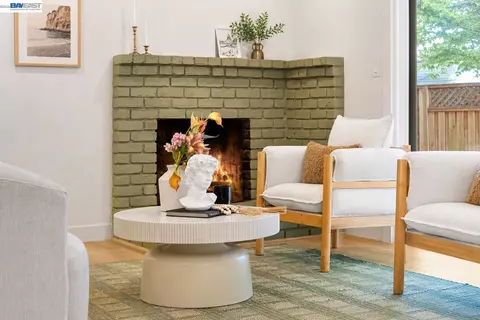 Living - 24 Casper St, Milpitas, CA 95035 photo 3 of 3
