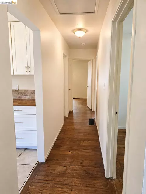 Entry Way - 1480 Delwood St, Vallejo, CA 94591 photo 2 of 2