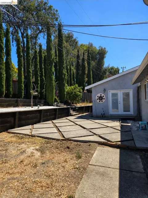 Exterior - 1480 Delwood St, Vallejo, CA 94591 photo 6 of 7