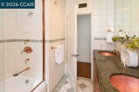 Bath - 4053 Marianne Dr, Lafayette, CA 94549 photo 2 of 2