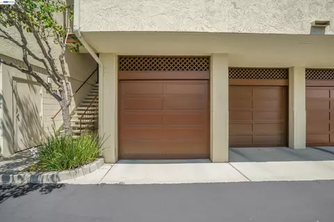 Exterior - 22012 Sevilla Rd #95, Hayward, CA 94541 photo 4 of 5
