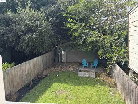 Exterior - 1221 Campbell, Oakland, CA 94607 photo 7 of 11