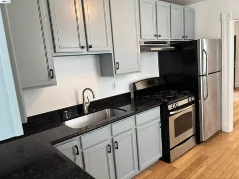 Kitchen - 1221 Campbell, Oakland, CA 94607 photo 5 of 5