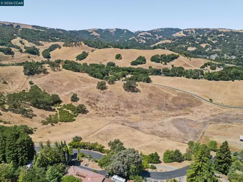 View/Area - 834 Carter Acres Ln, Martinez, CA 94553 photo 5 of 10