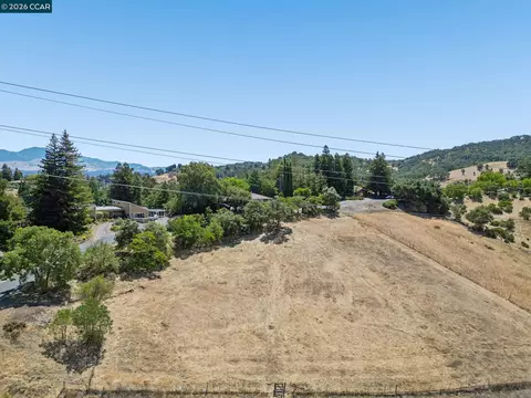 View/Area - 834 Carter Acres Ln, Martinez, CA 94553 photo 2 of 10