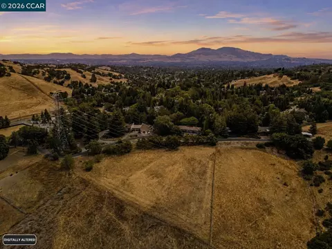 View/Area - 834 Carter Acres Ln, Martinez, CA 94553 photo 1 of 10