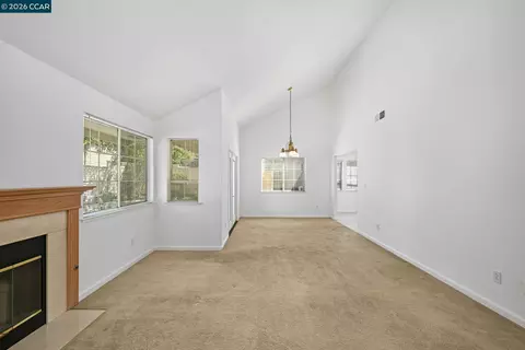 Living - 320 Warmcastle Ct, Martinez, CA 94553 photo 3 of 3