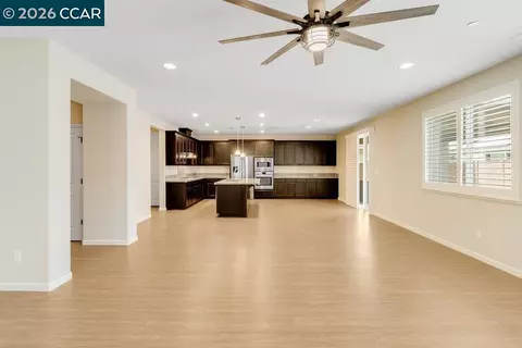 Living - 804 Ibis Rd, Oakley, CA 94561 photo 8 of 11