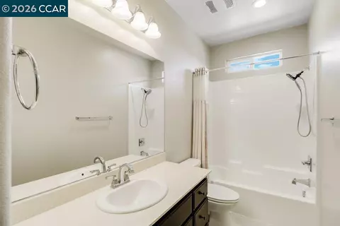 Bath - 804 Ibis Rd, Oakley, CA 94561 photo 6 of 6