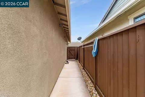 Entry Way - 804 Ibis Rd, Oakley, CA 94561 photo 11 of 11