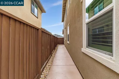 Entry Way - 804 Ibis Rd, Oakley, CA 94561 photo 10 of 11