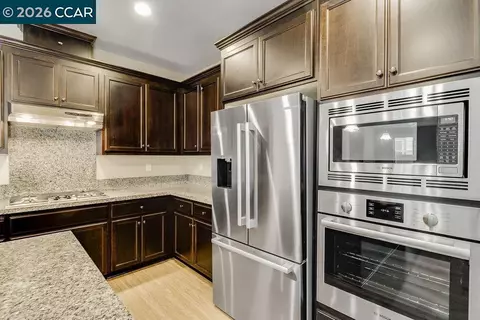 Kitchen - 804 Ibis Rd, Oakley, CA 94561 photo 3 of 4