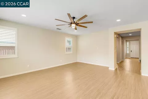 Living - 804 Ibis Rd, Oakley, CA 94561 photo 11 of 11