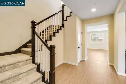 Entry Way - 804 Ibis Rd, Oakley, CA 94561 photo 2 of 11