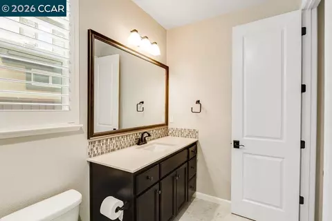 Bath - 804 Ibis Rd, Oakley, CA 94561 photo 3 of 6