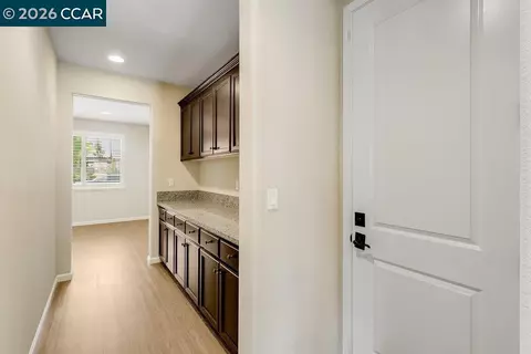 Entry Way - 804 Ibis Rd, Oakley, CA 94561 photo 4 of 11
