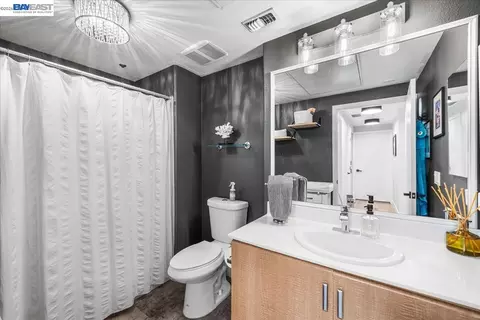 Bath - 5501 De Marcus Blvd #271, Dublin, CA 94568 photo 3 of 3