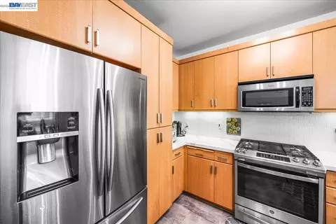 Kitchen - 5501 De Marcus Blvd #271, Dublin, CA 94568 photo 4 of 6
