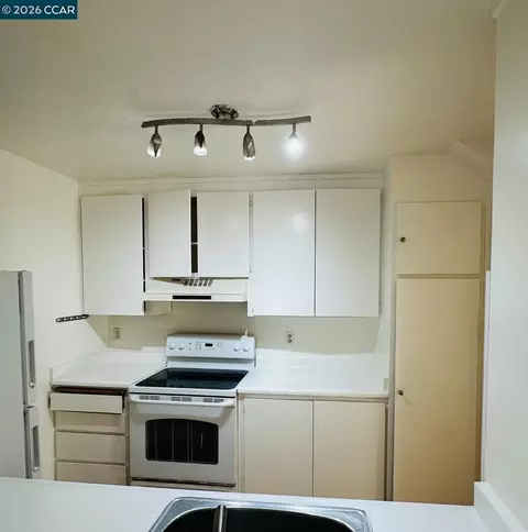 2100 Laguna Cir #E, Concord, CA 94520 photo 7