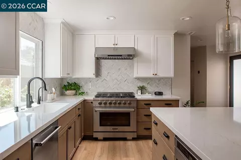 10558 Rancho Carmel Dr, San Diego, CA 92128